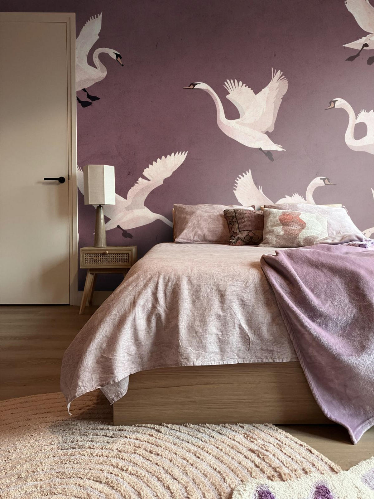 FOTOTAPETE Schwäne 3 x 2.79 m - Lila, Papier (300/279cm) - ESTAhome