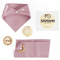BABY Geschenkset 4-tlg. zur Geburt mit Halstuch, Rassel, Karte, Schmusetuch altrosa - Altrosa, Textil (10/10cm) - Sämann – make a difference.