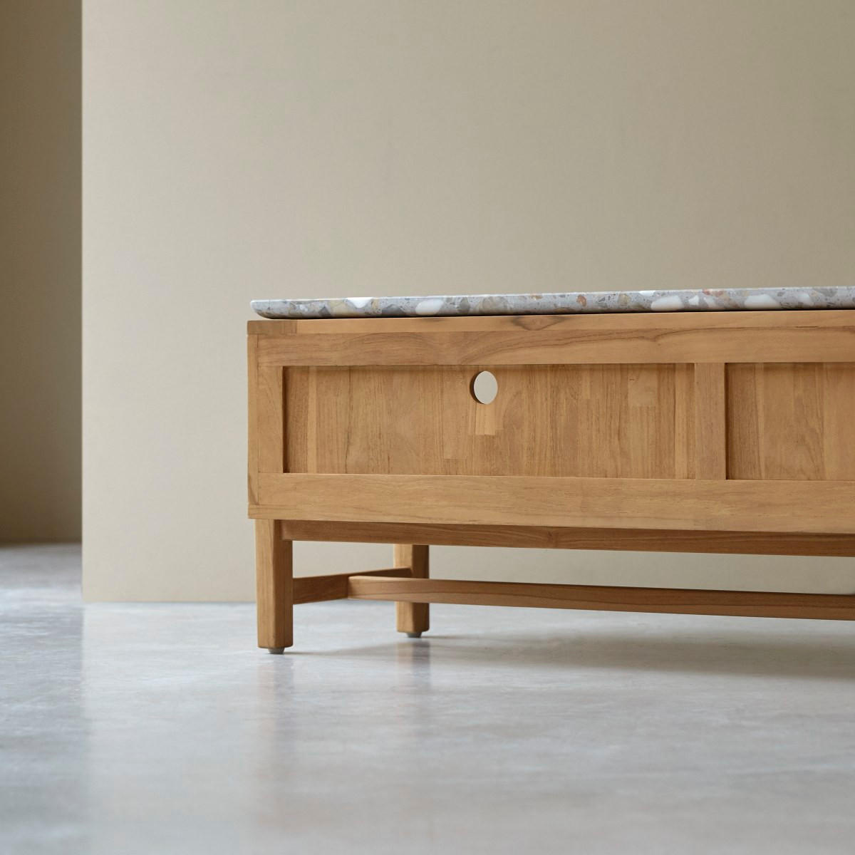 TV-SCHRANK Isaure Natur aus Teak - Naturfarben, Holz (140/45/45cm) - Tikamoon