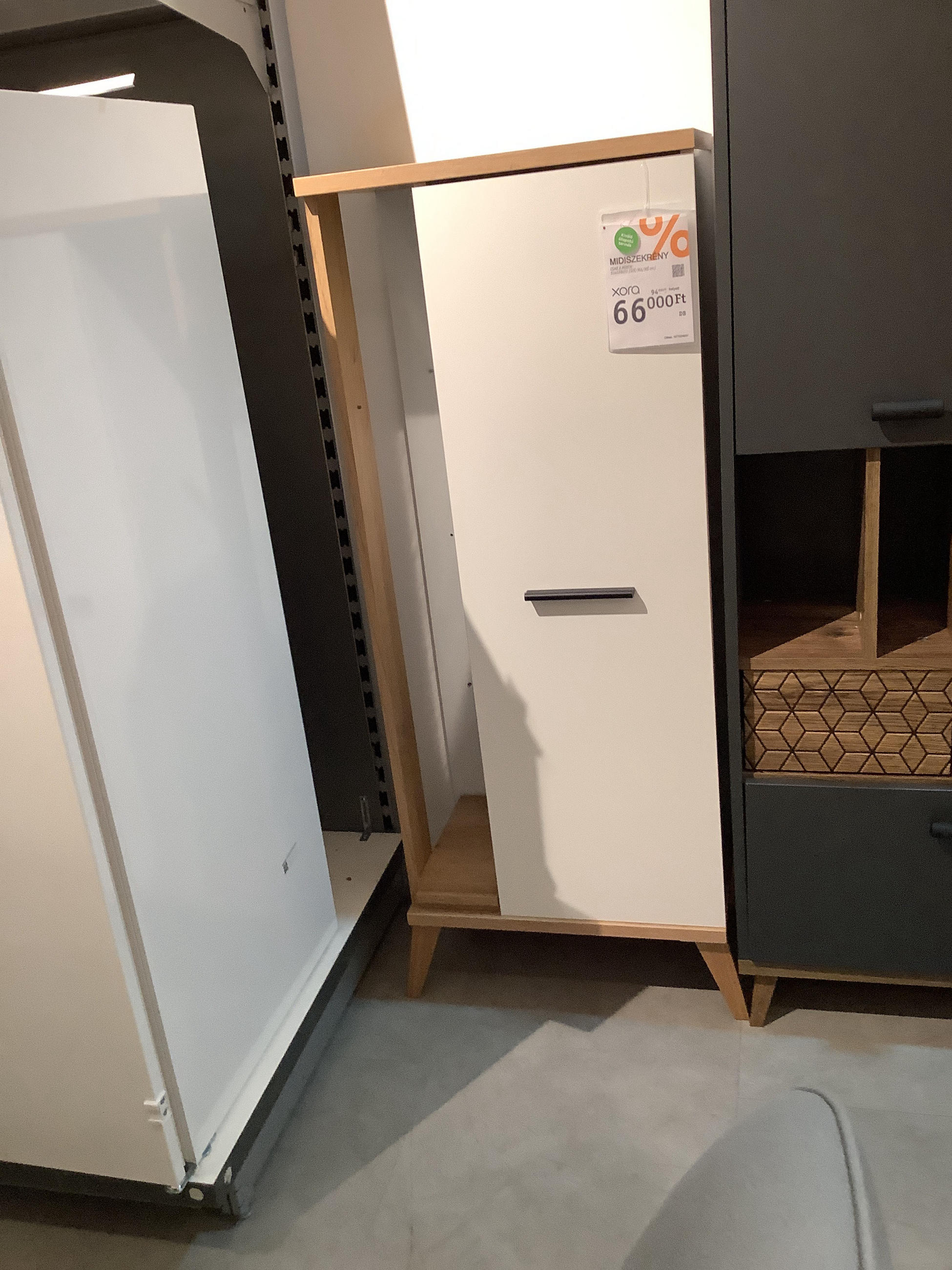 NOVENTA MIDISZEKRÉNY - Xora