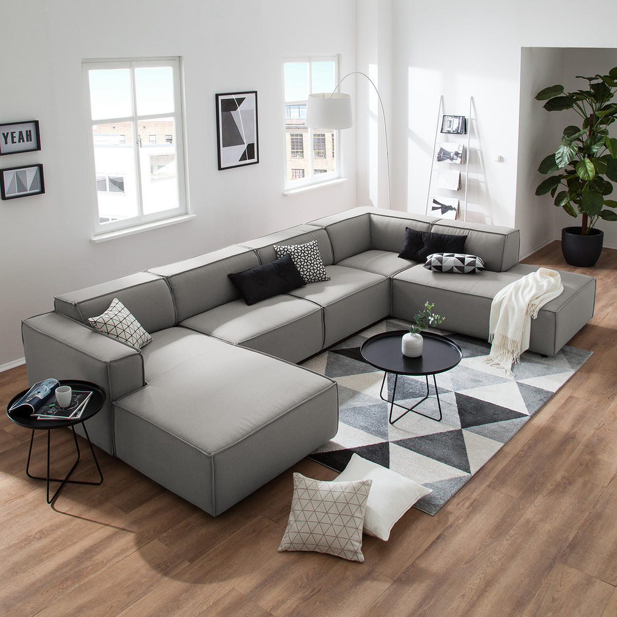 WOHNLANDSCHAFT mit Longchair & Ottomane - Graubraun/Schwarz, Kunststoff/Textil (369/70/234cm) - home24