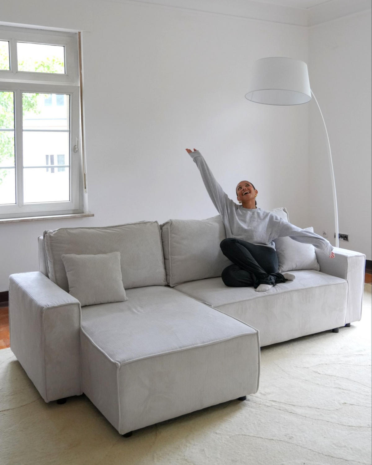 ROHOVÁ POHOVKA 2-místná Manšestr krémově bílá levostranná s rozkládací funkcí Abacka - bílá/černá, textil (247/147cm) - Beliani