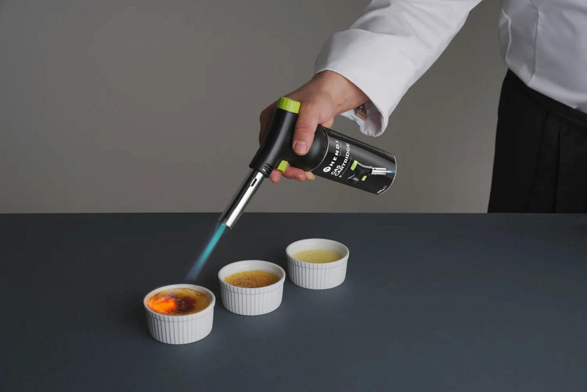 BBQ-ANZÜNDER", "CRÈME BRÛLÉE BRENNER Creme Brulee Brenner / Kochbrenner - mit Gaszylinder - Jet + Butan Gas Nachfüllung - 4 Stück - Schwarz, Kunststoff (2/26/18cm) - Hendi