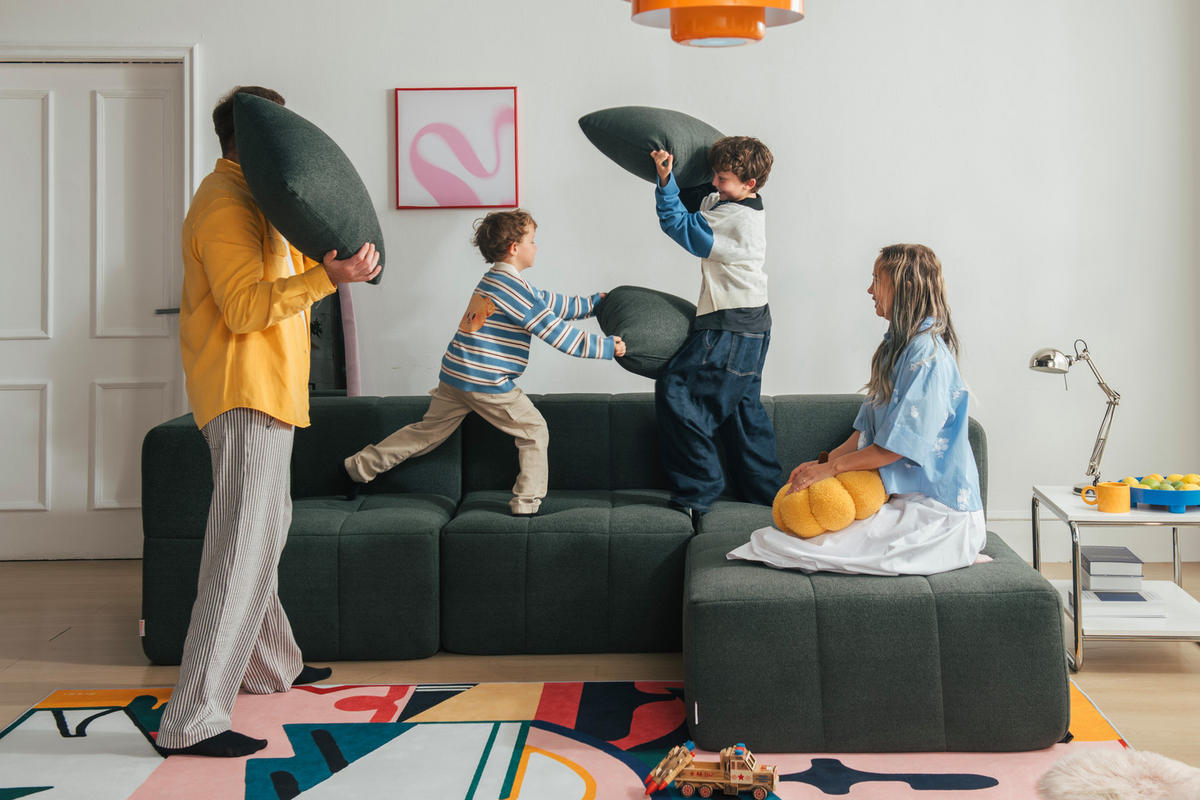 2-SITZER-SOFA Bouclé-Stoff Waldgrün - Waldgrün, Textil (180/73/95cm) - MILYsofa