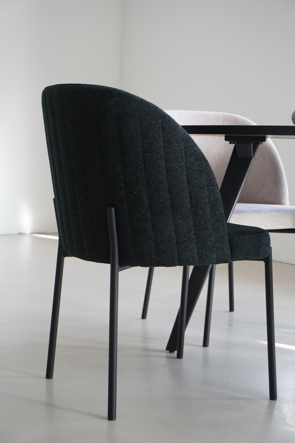 STUHL Kris bouclé grün - Schwarz/Grün, Textil/Metall (53/84/53cm) - INKA furniture