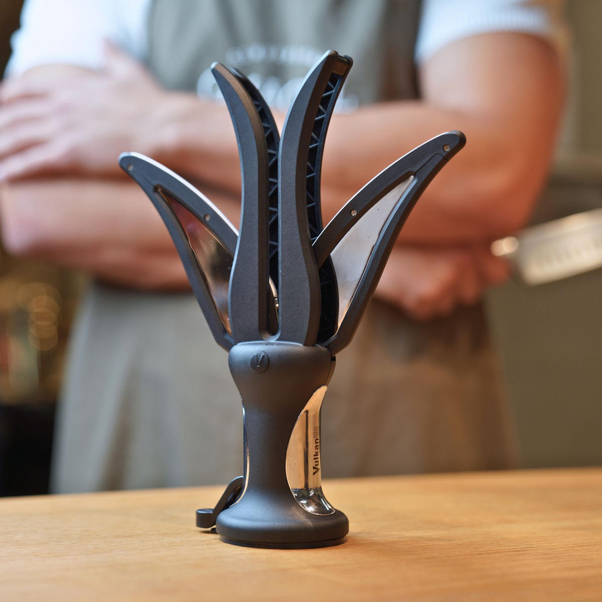 MESSERSCHÄRFER Crown schwarz - Schwarz, Kunststoff - Vulkanus