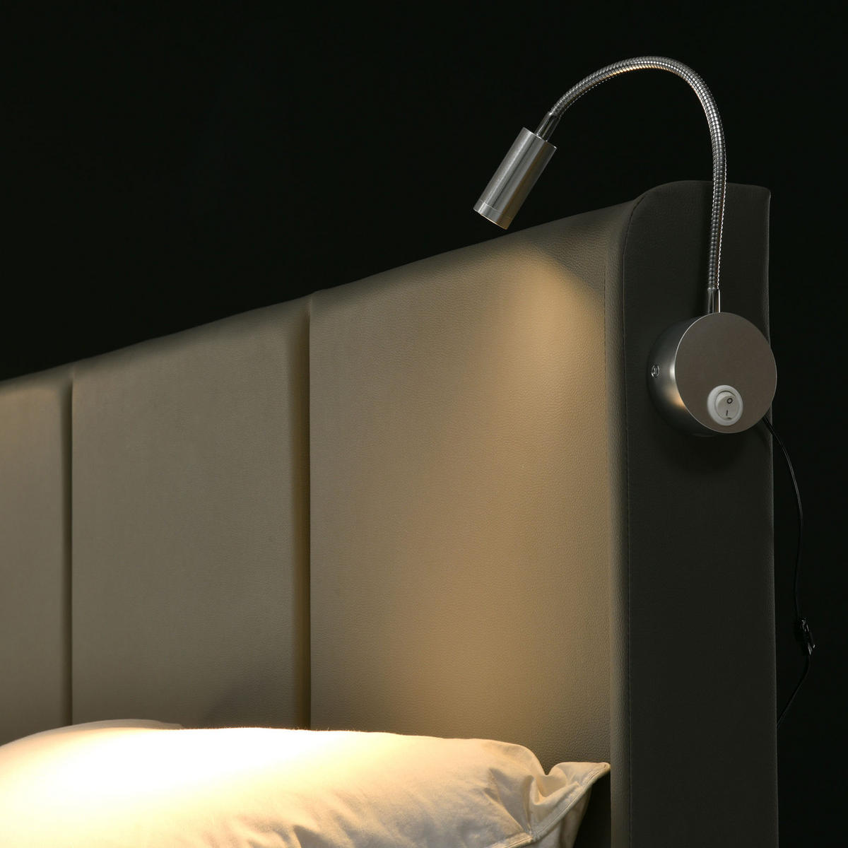 POLSTERBETT aus PU 160x200 cm Grau mit Bettkasten, Leselampe und USB-Ladefunktion - Grau, Leder (160/200cm) - IVMEU