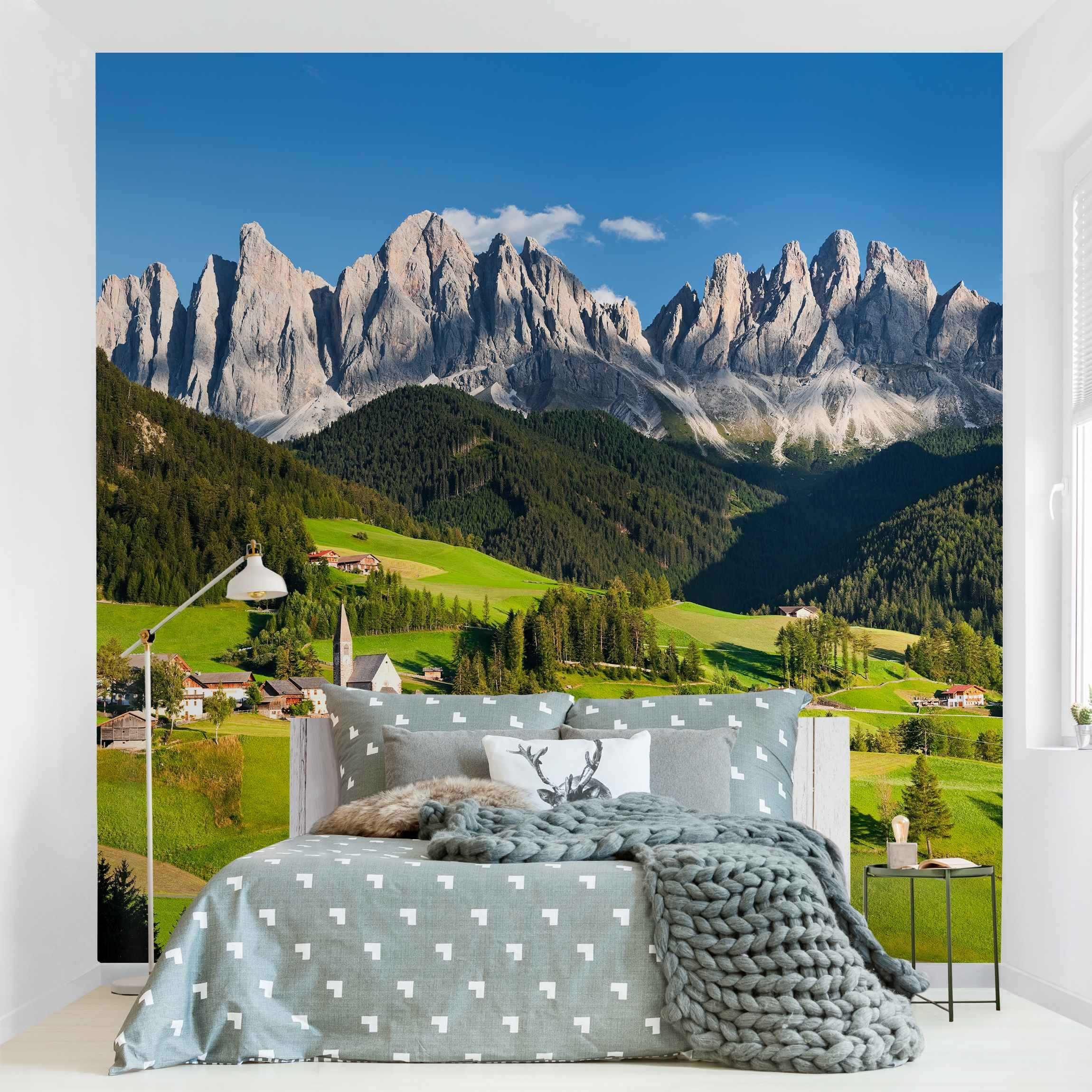 FOTOTAPETE Geislerspitzen in Südtirol 240/240 cm - Grün, Papier (240/240cm) - Bilderwelten
