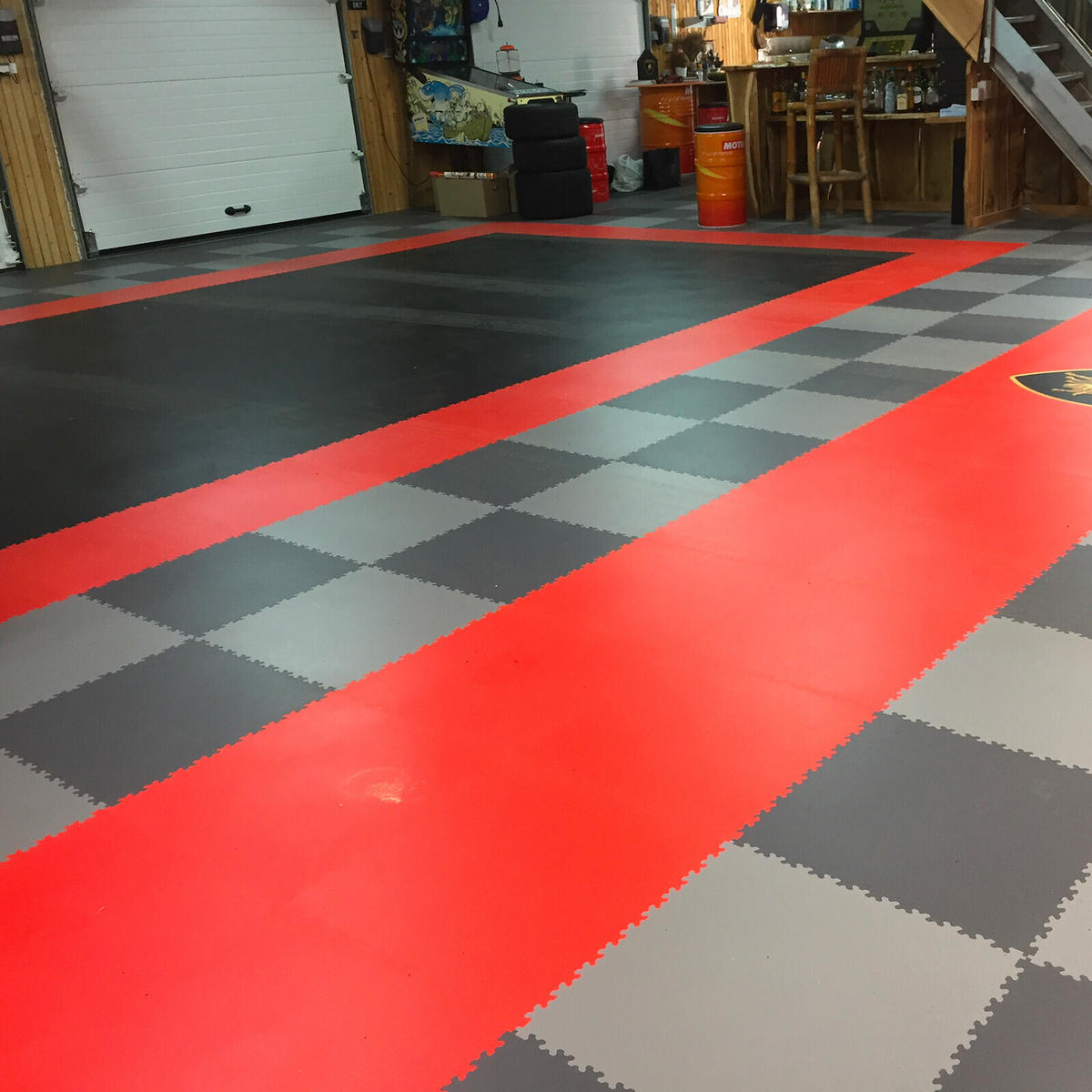 PVC-FLIESEN für Garage, Werkstatt, Sporthalle - Rot - Los von 1 m² - Rot, Kunststoff (50/50/1.1cm) - MOSAIK FLOOR