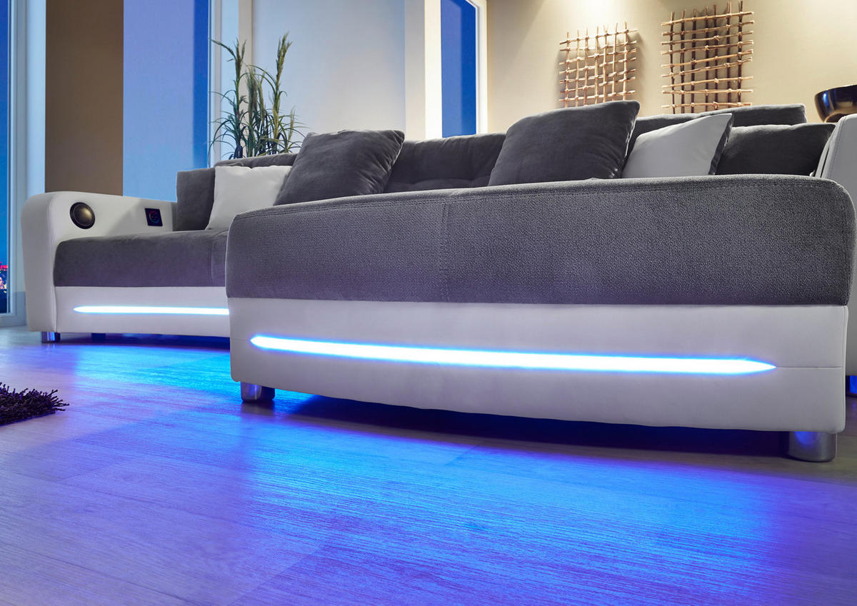 MULTIMEDIA-ECKSOFA Soundsystem RGB-LED Beleuchtung Bluetooth USB AUX-in, seitenverkehrt montierbar B322/T190/H88cm, Kunstleder Weiß-Mikrof.Grau/15410 - Chromfarben/Weiß, Textil/Metall (322/88/190cm) - luma-home