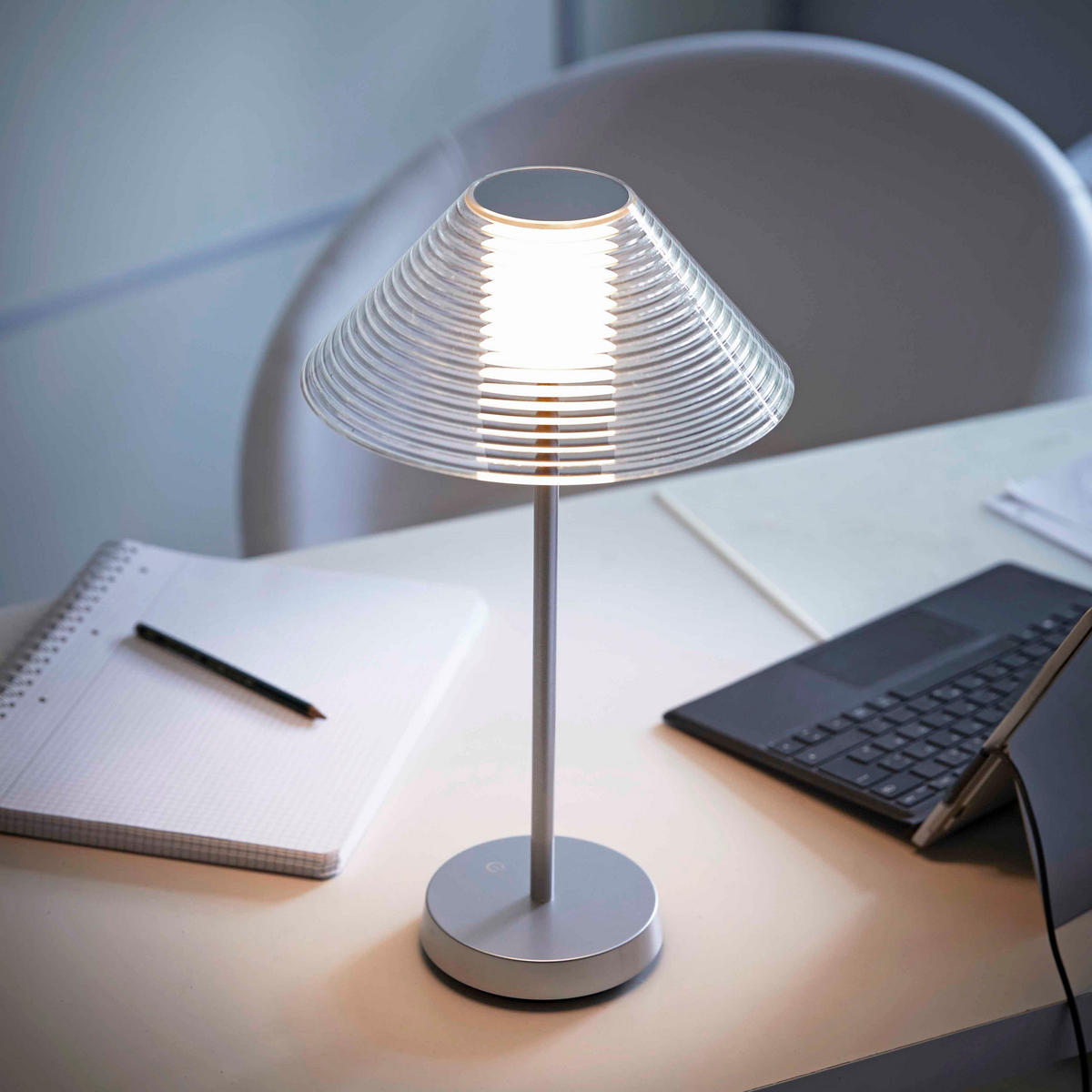 LED-AKKU-TISCHLAMPE - dimmbar in Kegelform für Innen und Außen mit warmweißem Licht - Grau, Kunststoff (22/22/28.5cm) - Northpoint