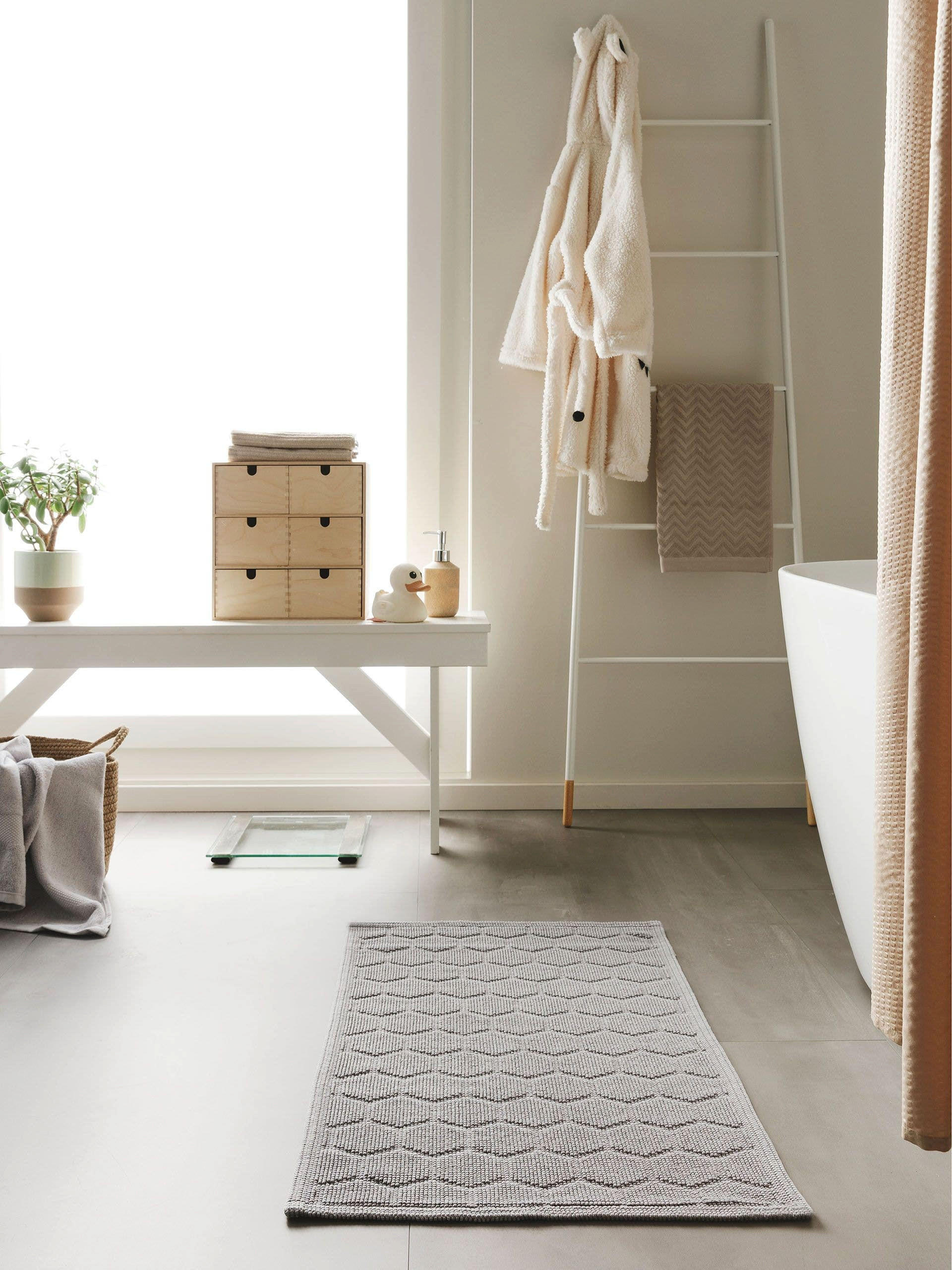 BADEMATTE Jojo Grau 50x80 cm - Grau, Textil (50/80cm) - benuta Nest