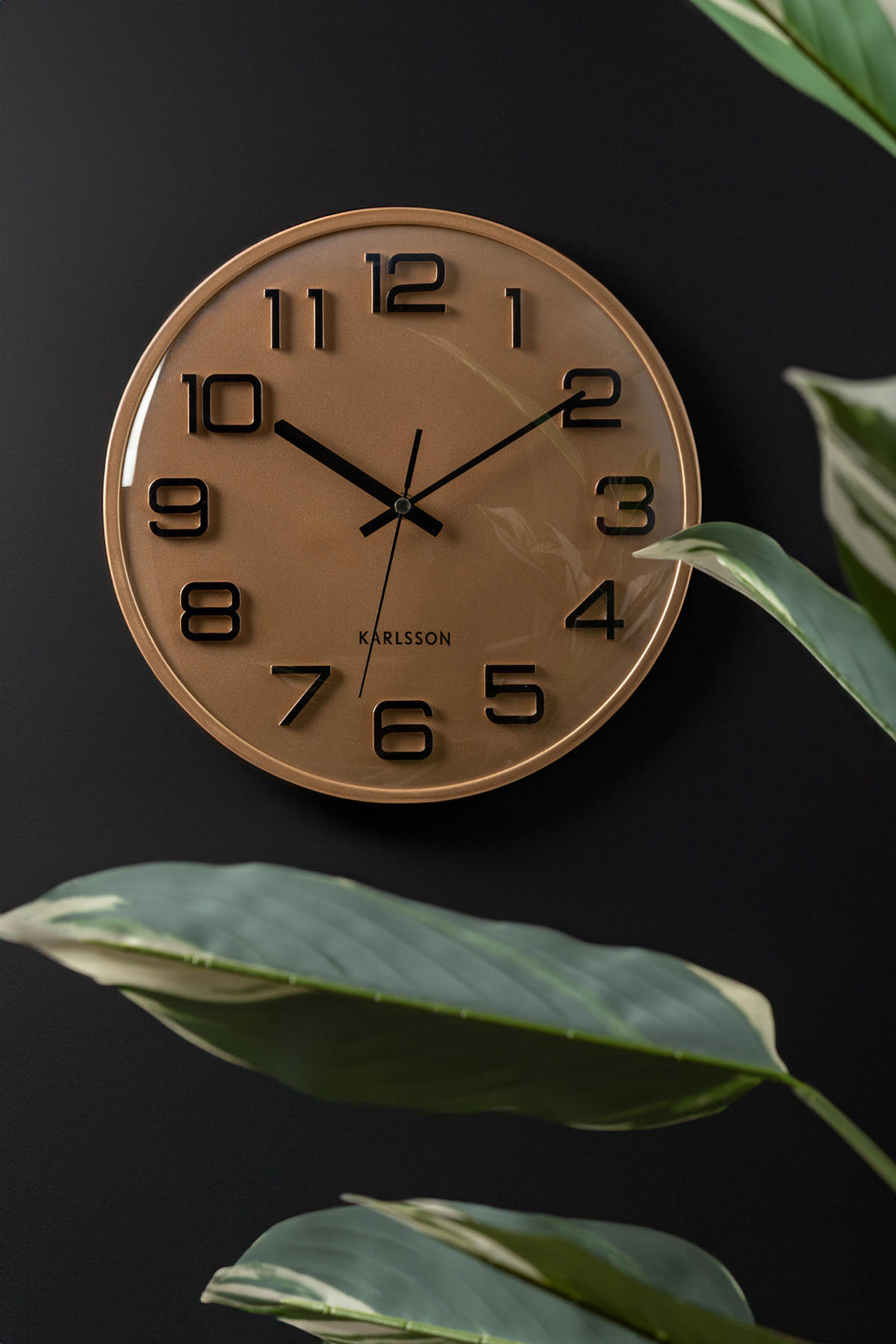 WANDUHR 3D Numbers Gold Ø 30,5 cm - Goldfarben, Kunststoff (30.5/30.5/4.5cm) - Karlsson