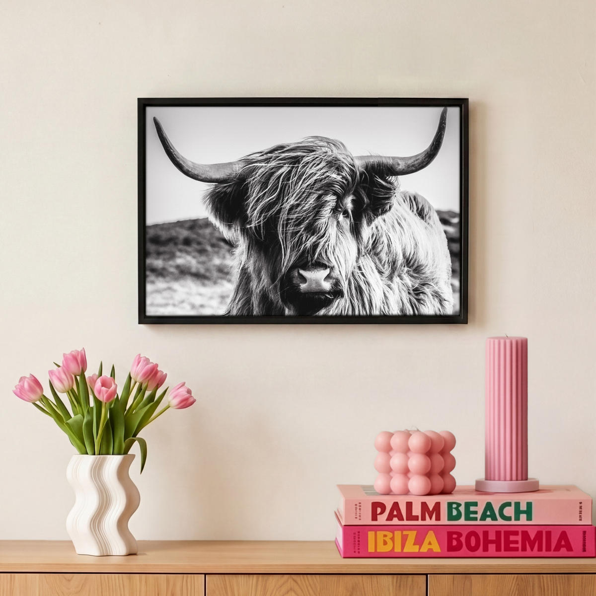 LEINWAND Bilder mit Rahmen - Kuh - Schottischer Hochländer - Schwarz - Weiß - Tier - Natur - Wildtiere - 30x20 - Schwarz, Textil (30/20cm) - MuchoWow
