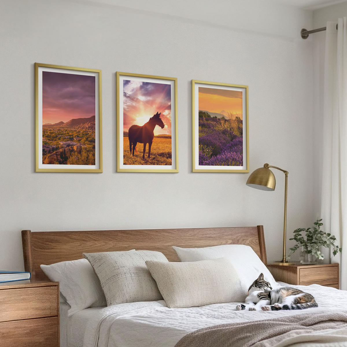 WANDBILDER 3er Set - 40x60 cm Goldrahmen - Berglandschaft mit einem Pferd - Goldfarben, Kunststoff (40/60cm) - ArtPrintCave