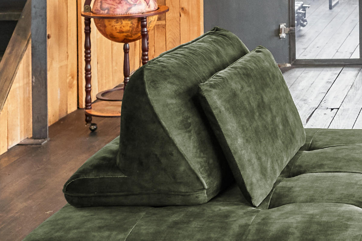 RÜCKENKISSEN WIOLO Grün Velvet - Grün, Textil (80/46cm) - KAWOLA