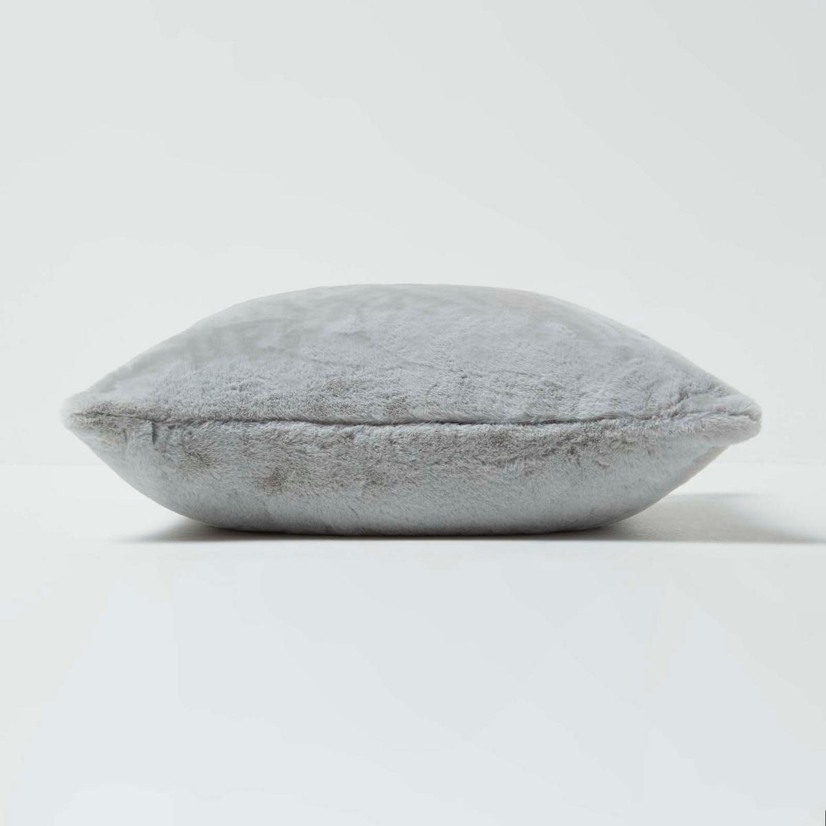 KISSENHÜLLE Kunstfell grau-rosé 46/46 cm - Hellgrau, Textil (46/46cm) - Homescapes