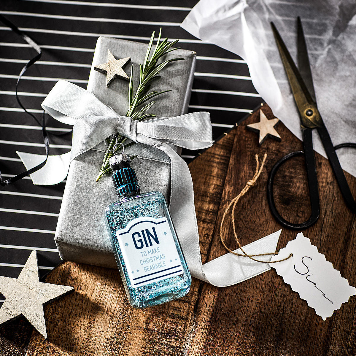 BAUMANHÄNGER Hang On Gin Flasche - Blau, Glas (4/11/3cm) - Butlers