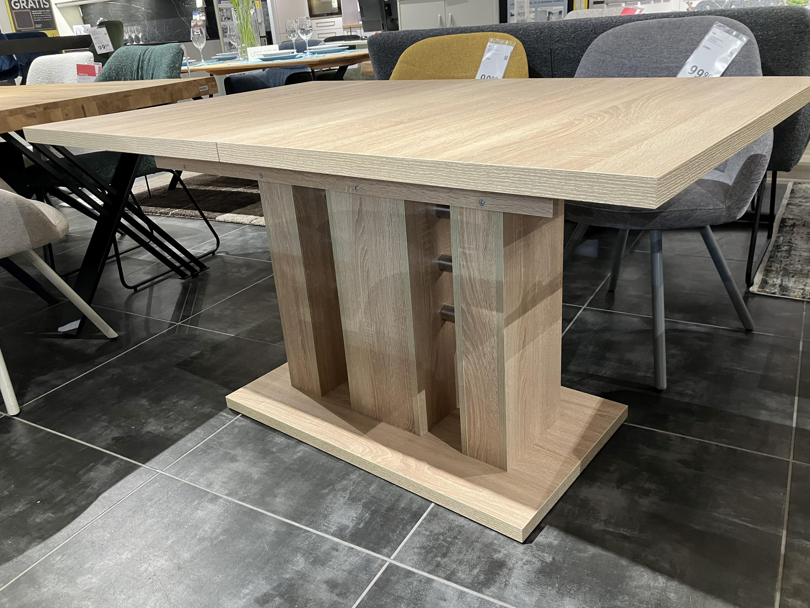 JEDILNA MIZA KATIE - Carryhome