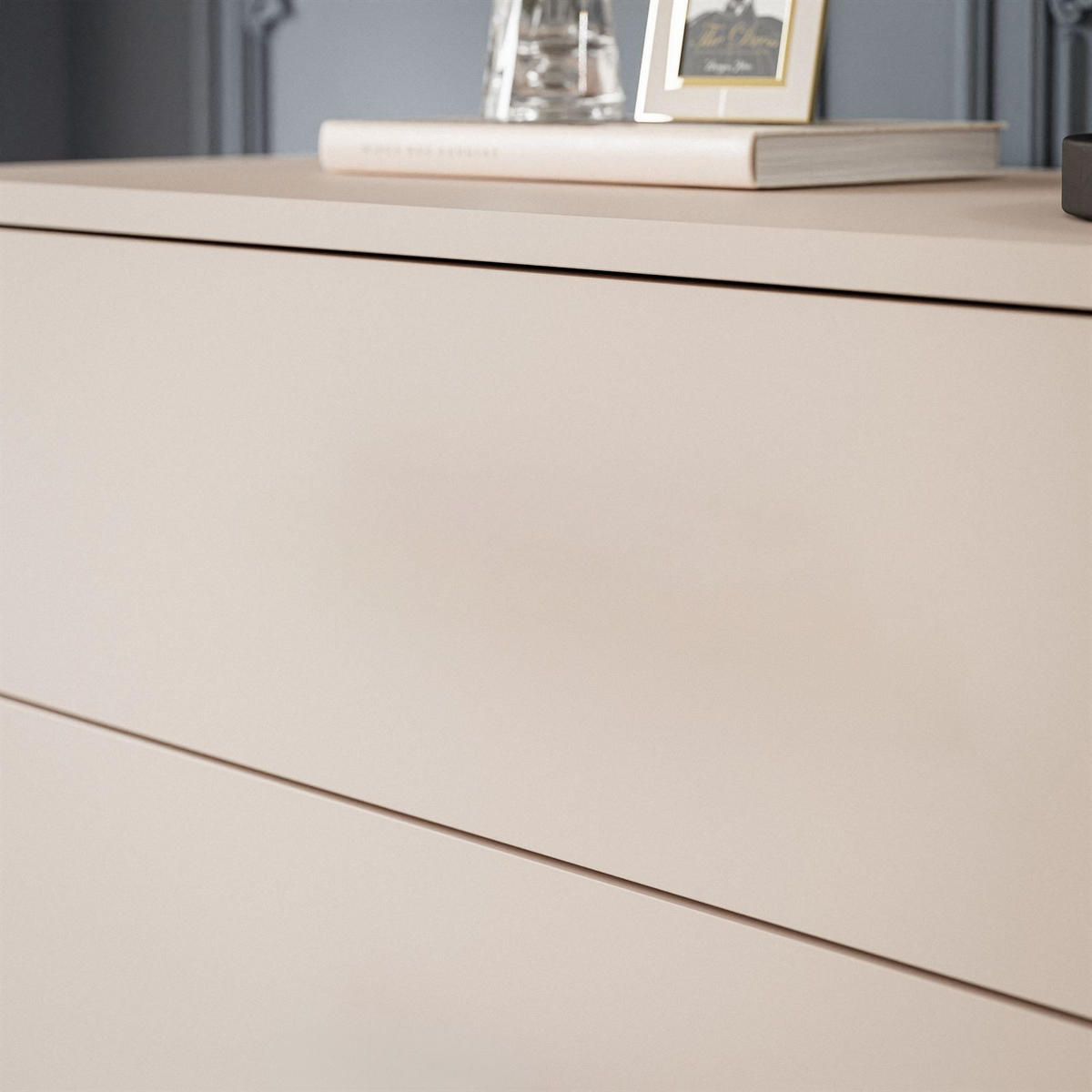 KOMMODE AURA KASCHMIR 4S mit Schubladen Silberne Beine - Kaschmir/Silberfarben, Holzwerkstoff (95/90/40cm) - Lookway