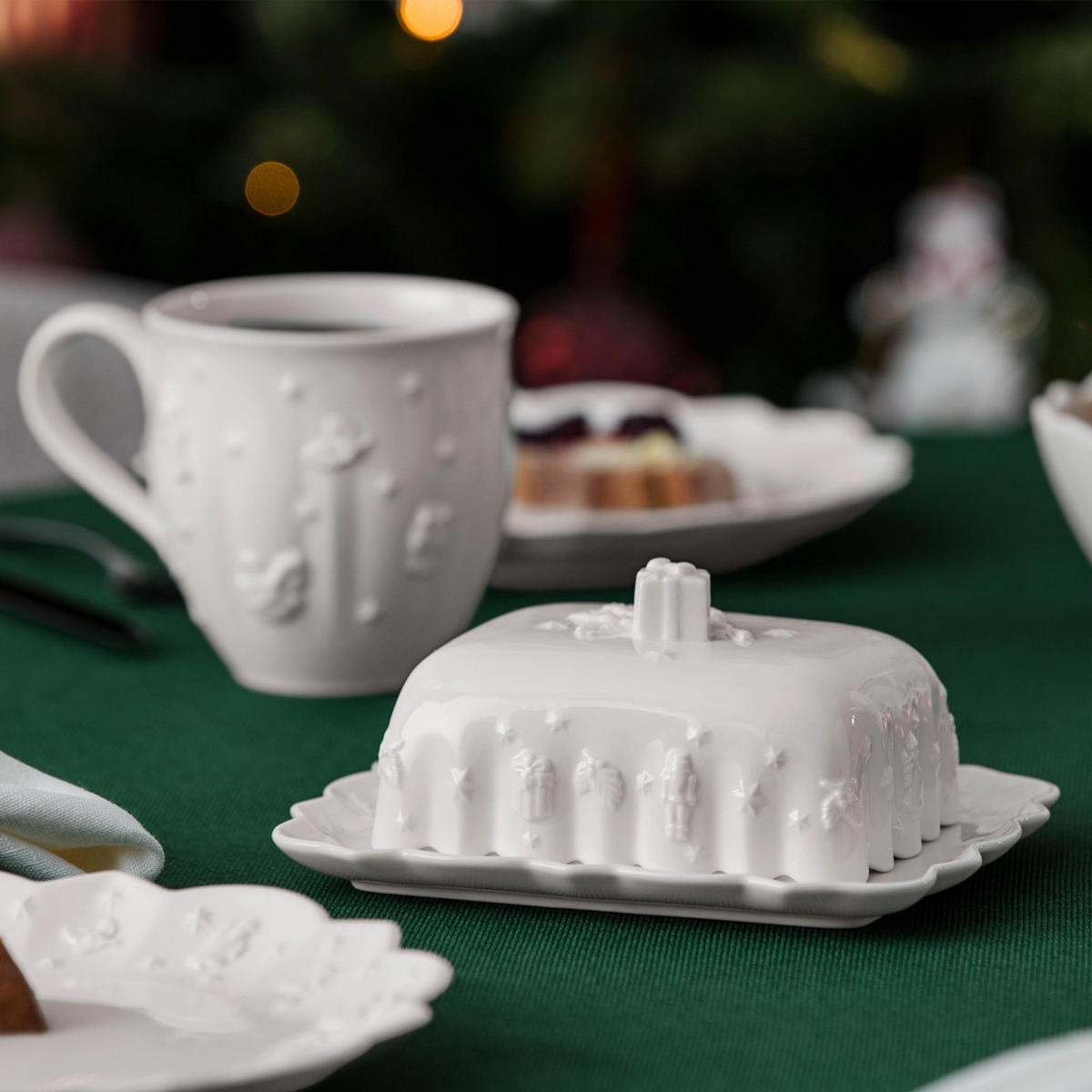 BUTTERDOSE Toy's Delight Royal Classic weiß 18,6 x 15,5 cm - Weiß, Keramik (15.5/8.1/18.6cm) - Villeroy & Boch