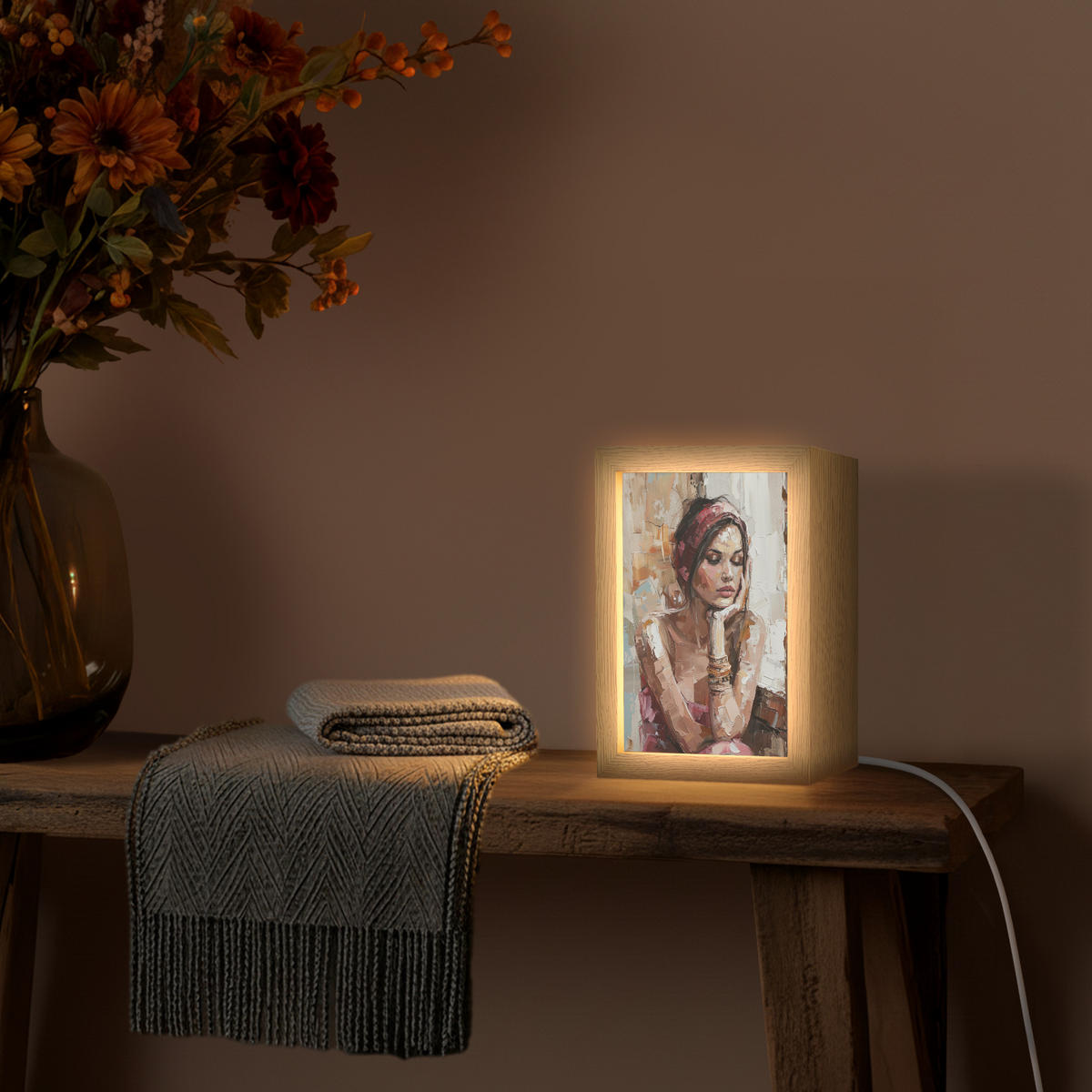 NÁSTĚNNÁ LAMPA Žena - vzhled malby - portrét - moderní 15x20 cm - hnědá, kompozitní dřevo (15/20/8cm) - OnlyWow