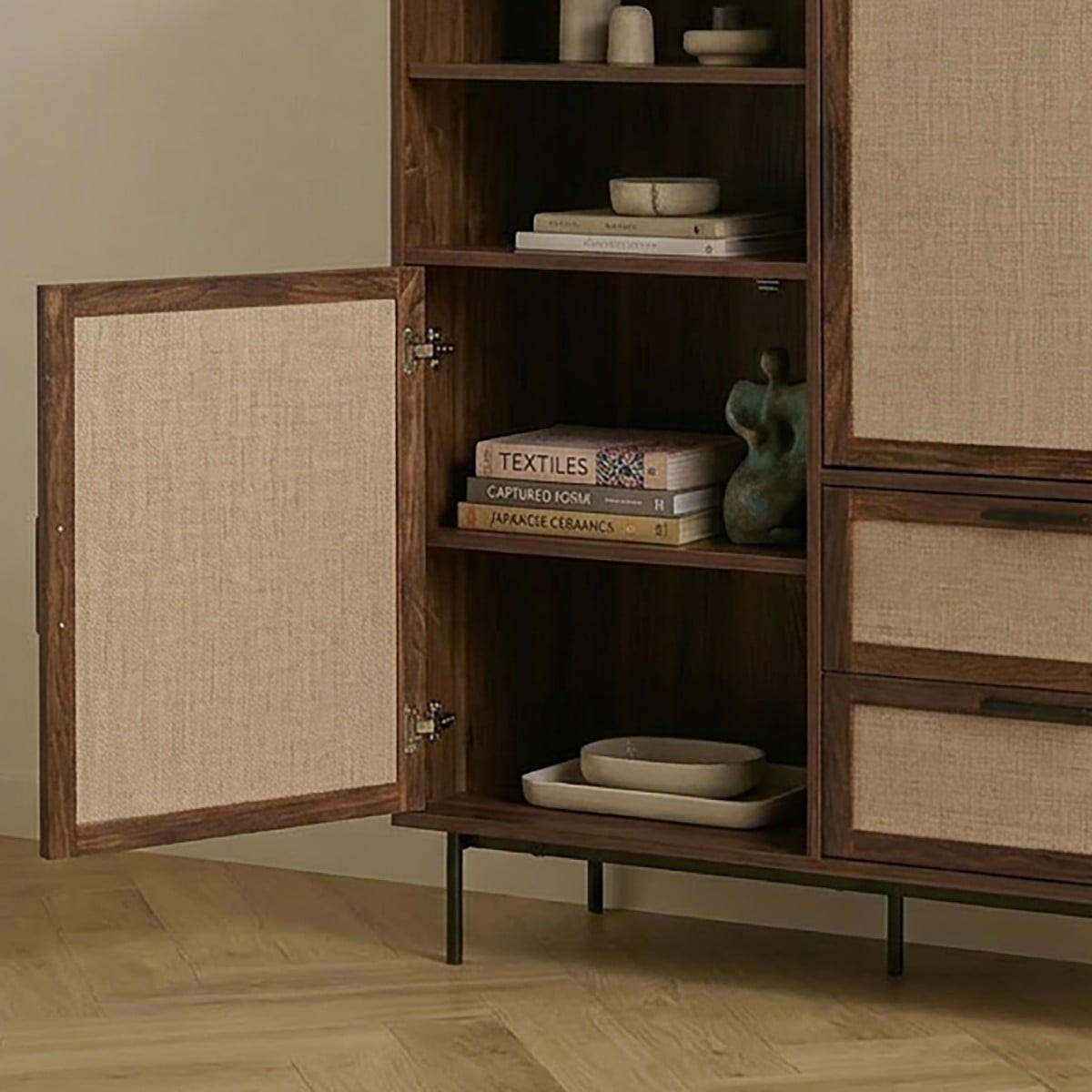 HIGHBOARD 2 Türen 2 Schubladen aus Textil und Walnuss-Dekor 80/120/40 cm - Nussbaumfarben, Holzwerkstoff (39.5/120/47cm) - Calicosy