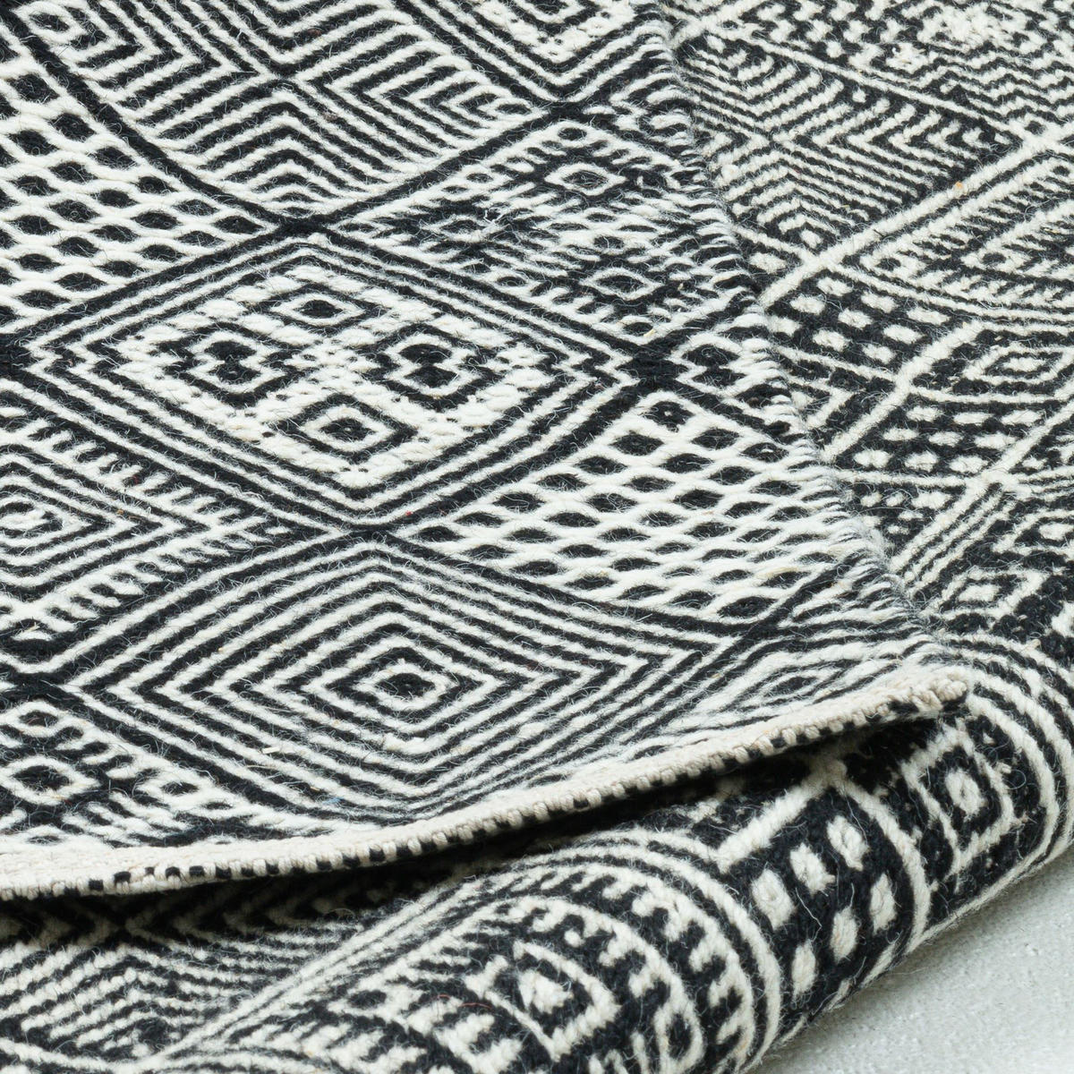 FLACHWEBETEPPICH Stilvoller Kelim, passt in jeden Raum 190x290 cm - Schwarz, Textil (190/290cm) - Rug and Roll