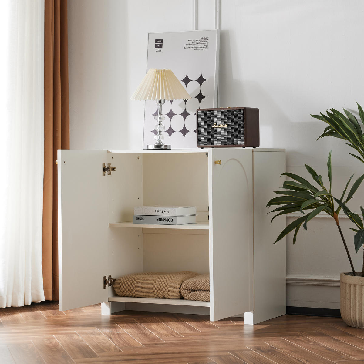 SIDEBOARD in Weiß Kommode mit 2 Türen und verstellbaren Einlegeböden für Wohnzimmer, Flur und Küche,B80/T40/H80. - Weiß, Holzwerkstoff/Metall (80/80/40cm) - STILVORA