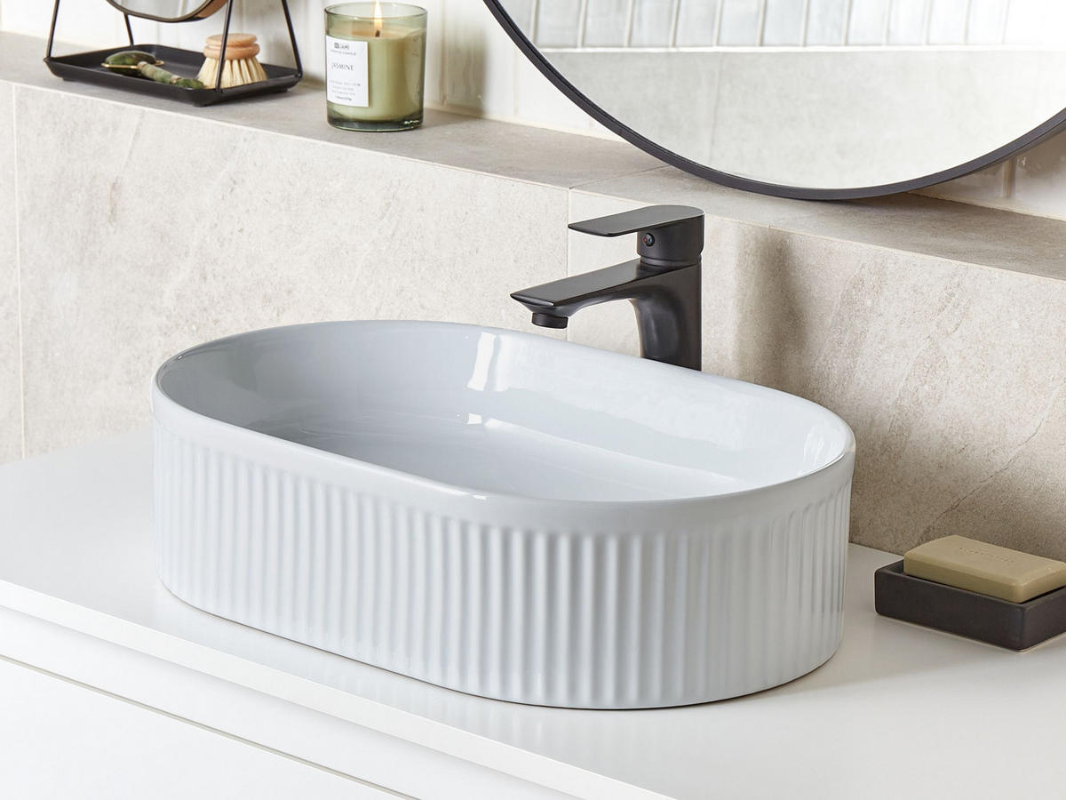 UMYVADLO NA DESKU Bílé 49/31 cm Keramika Geldo - bílá, keramika (49/13/31cm) - Beliani