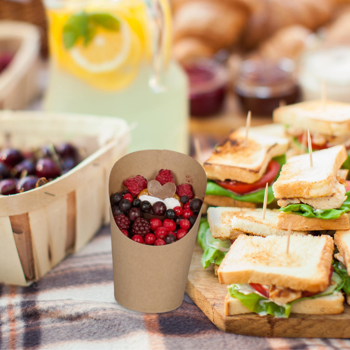 100XKRAFTPAPIEROVÉ poháre - svetlohnedá, plast/papier (6/12/6cm) - Relaxdays