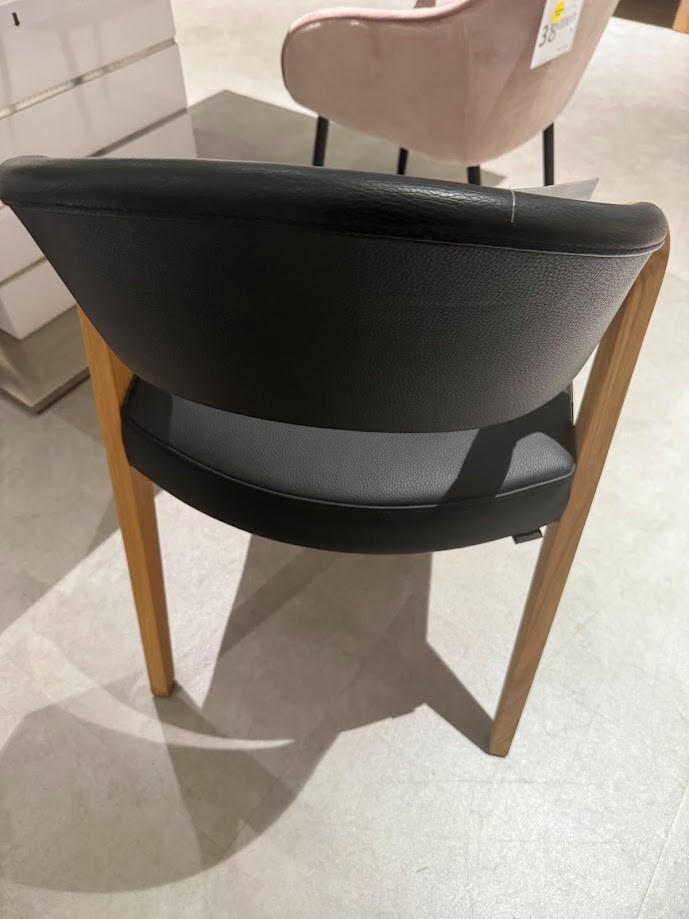 SZÉK ALPIN-BUDAÖRS OUTLET - Novel