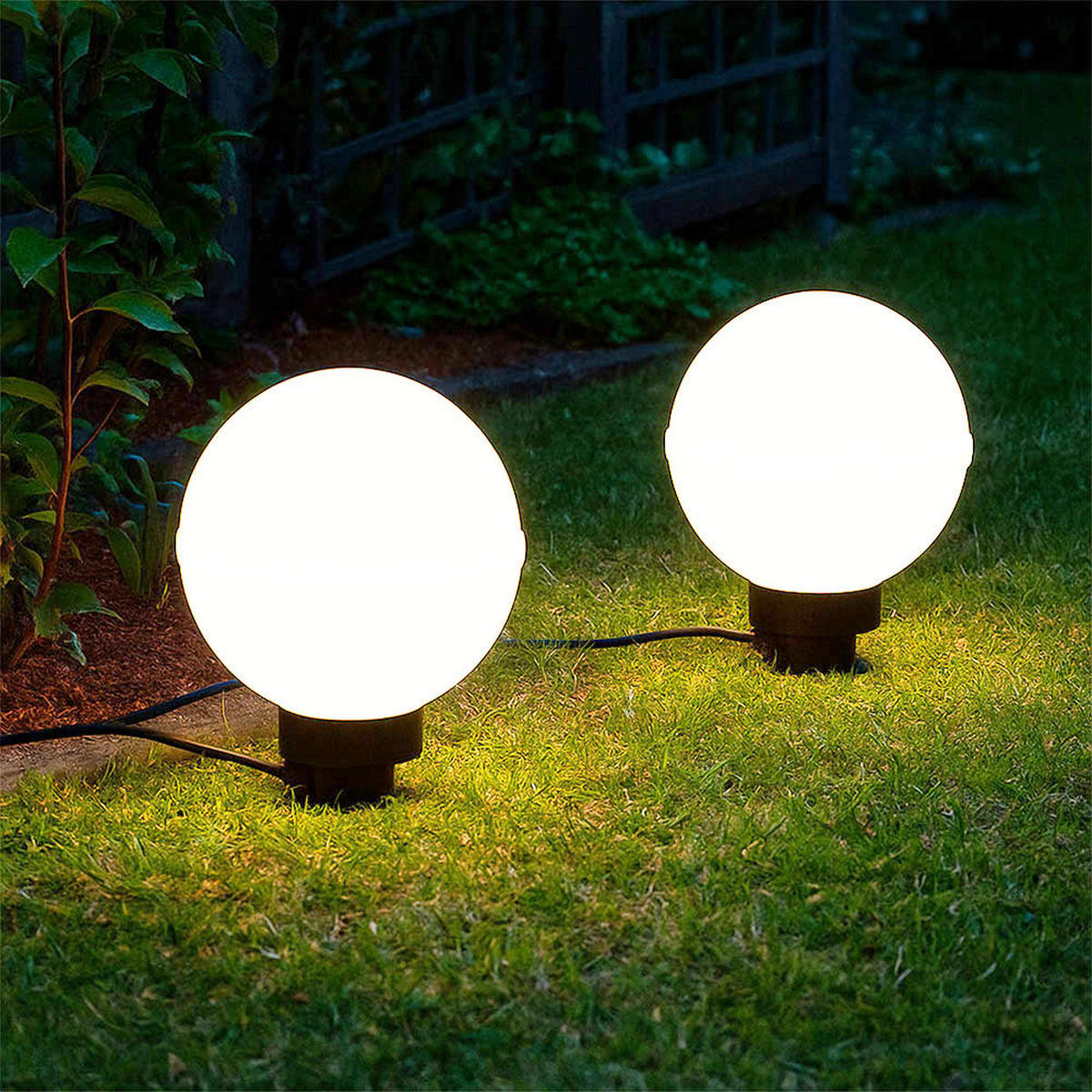 AUSSENLEUCHTE Kugel Weiß mit Erdspieß 4er Set - Weiß, Kunststoff (20/20/51cm)