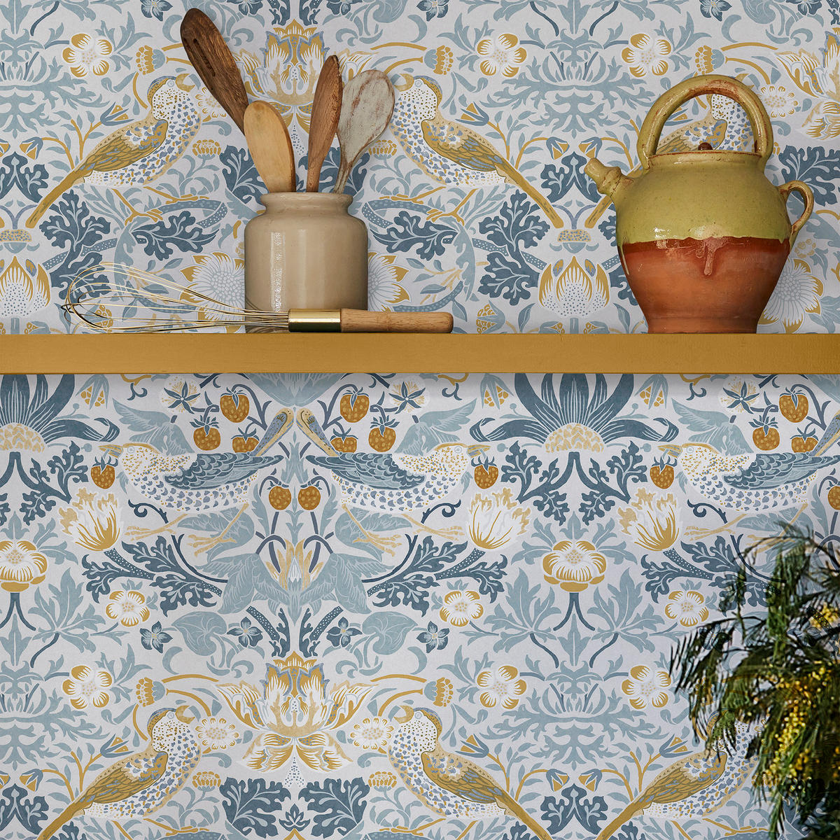 VLIESTAPETE Erdbeerdieb Soft Blue - Blau, Papier/Kunststoff (52/1000cm) - Graham & Brown