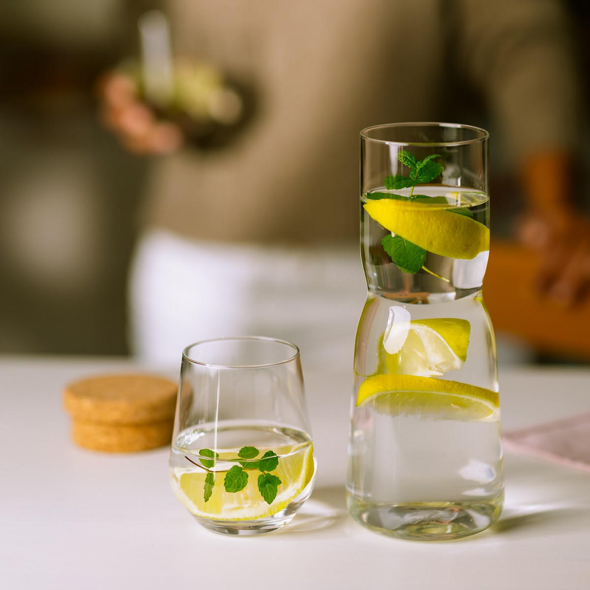 KARAFFE MIT KORK DECKEL, 1 Stk., 1000 ml - Transparent, Glas (1L) - Krosno Glass