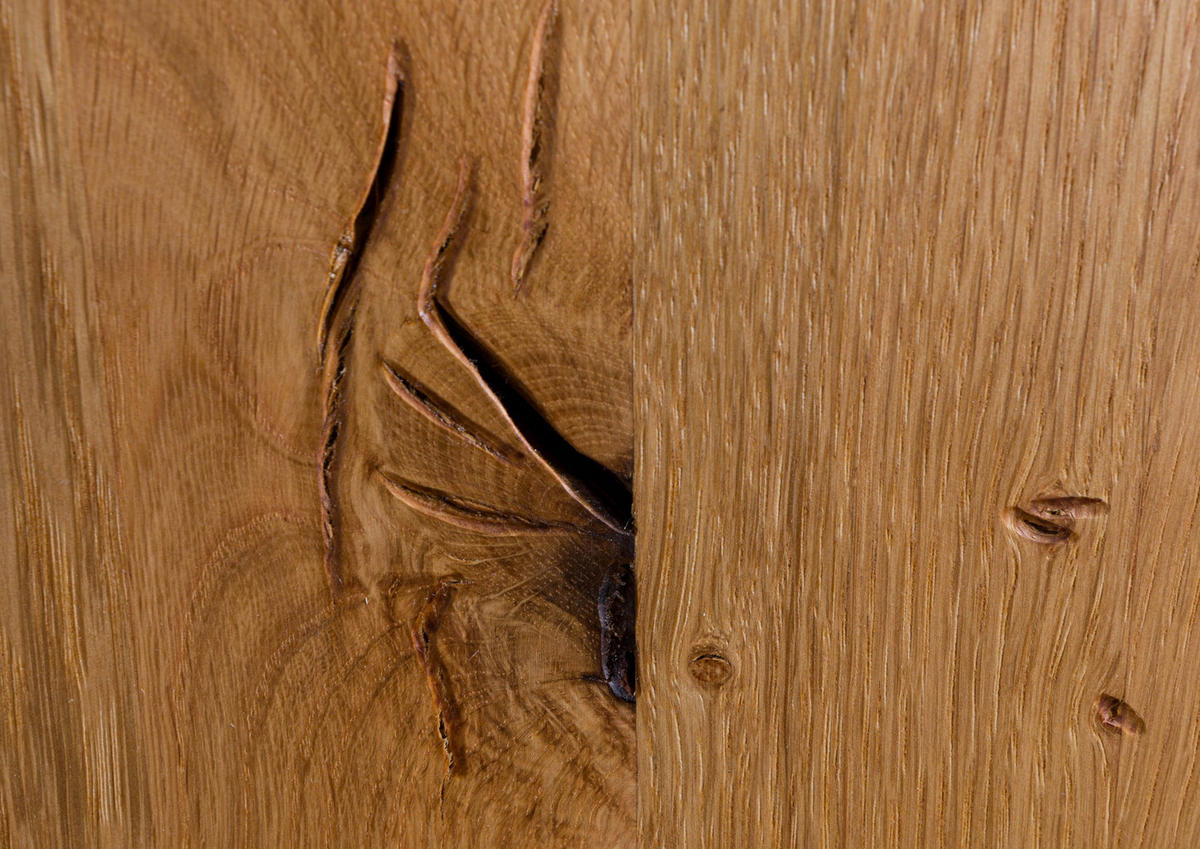 HÄNGEVITRINE Wildeiche 46x38x132 natur geölt LINDAU #13 - Braun, Holz (46/132/38cm) - Massivmoebel24