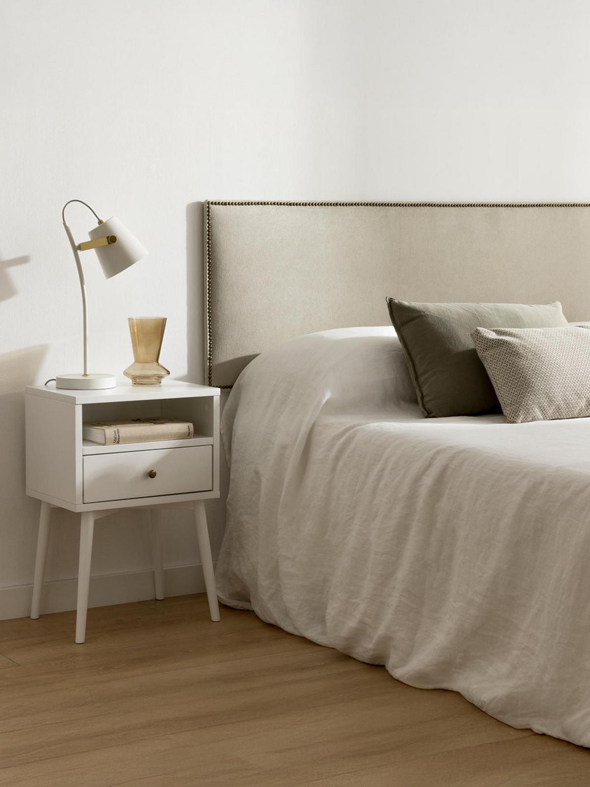 NACHTTISCH Tilo Weiß 40 cm x 60 cm - Weiß, Holz (40/60/30cm) - Kenay Home