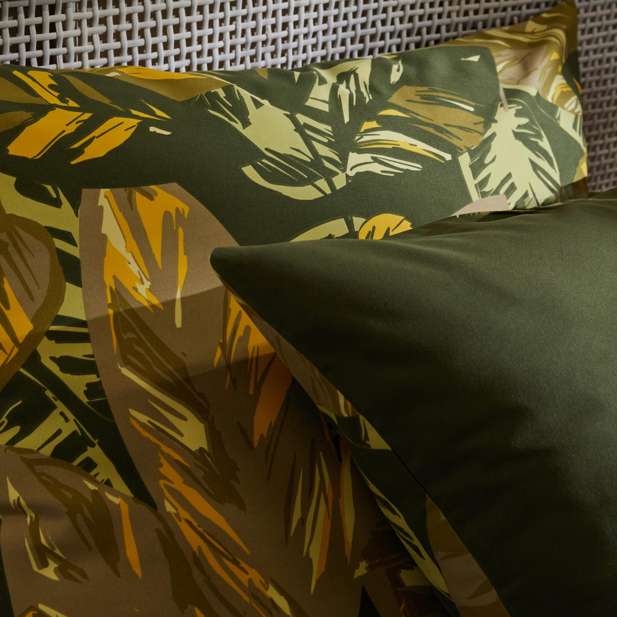 BETTWÄSCHE Clovari - Dunkelgrün, Textil (200/220cm) - home&you