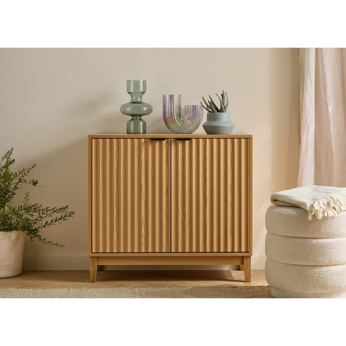 SIDEBOARD mit 2 Türen und geriffelten Fronten bologne 40/72/80 cm - Eschefarben, Holzwerkstoff (40/72/49.5cm) - Calicosy