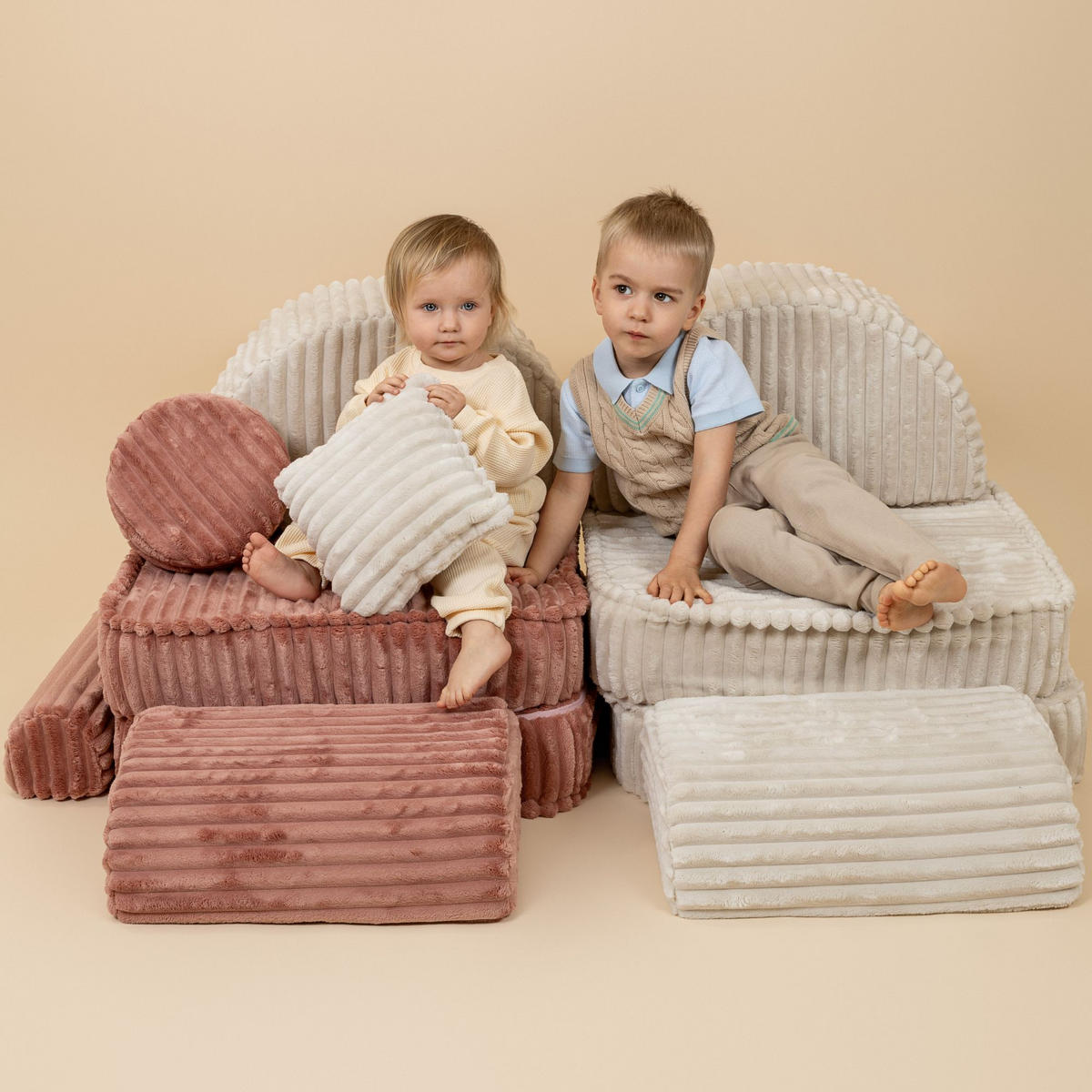 KINDERSOFA, Pocket Basic, Churros, Salboliv - Olivgrün, Textil (120/25/60cm) - MeowBaby