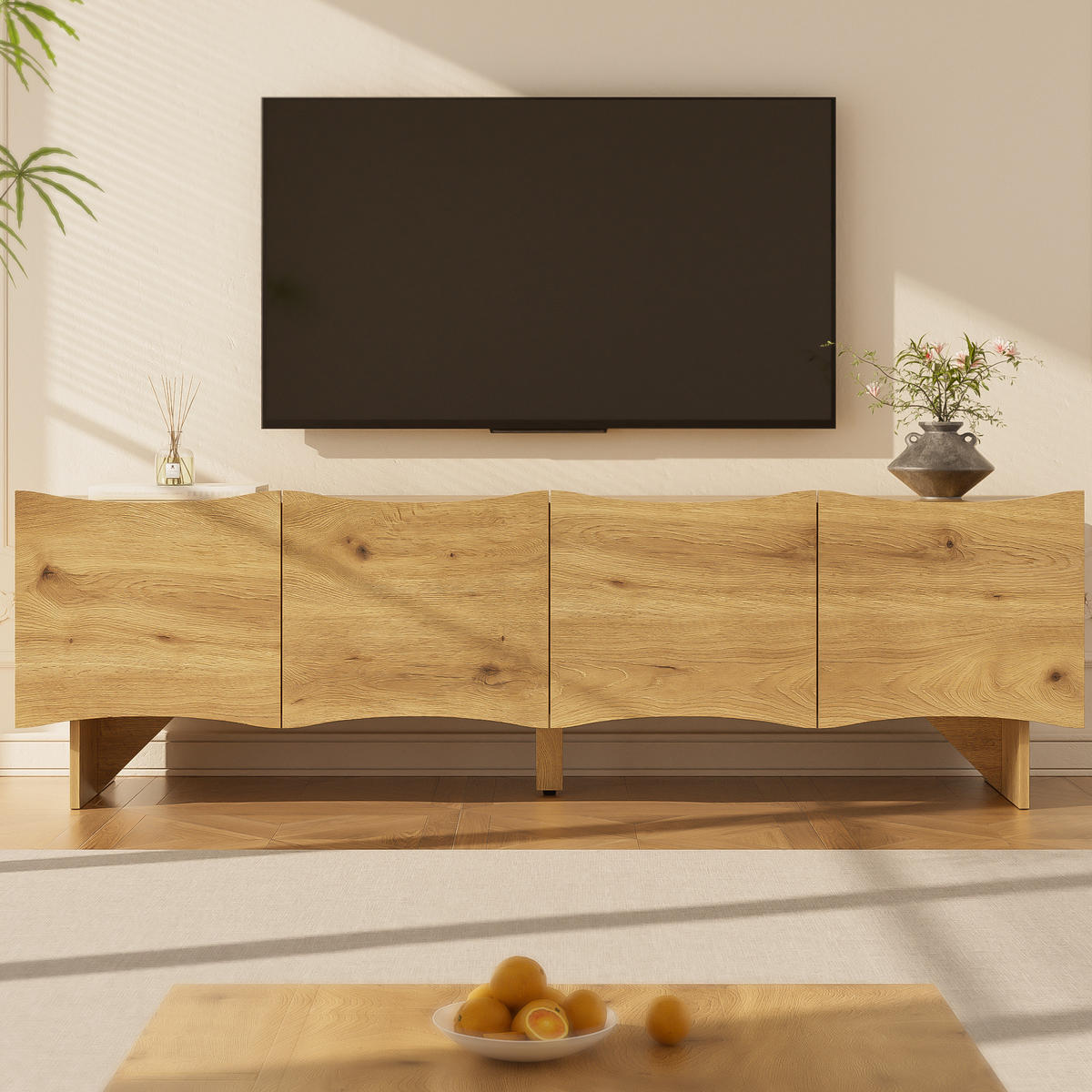 TV-SCHRANK aus Spanplatte 155x36x47 cm Natur mit 4 Türen, Wellenmuster und Kabelmanagement - Eichefarben, Holzwerkstoff (155/47/36cm) - Modfu