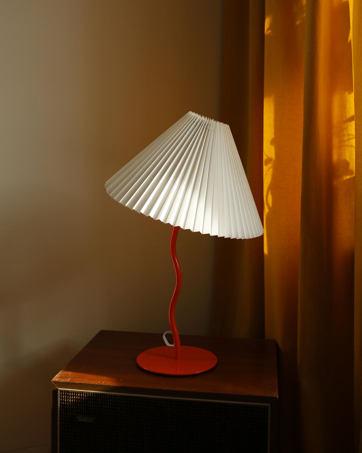 TISCHLEUCHTE Orange/Weiß Alwero - Orange/Weiß, Metall (30/30/48cm) - Beliani