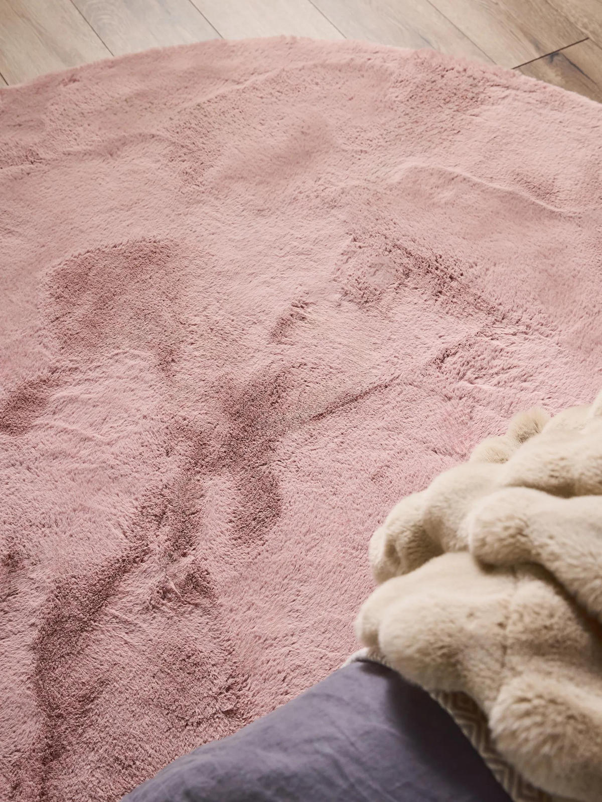 UMĚLÉ kožíškové koberce Dave Růžová ø 80 cm kulatý - růžová, textil/umělá hmota (80/80cm) - benuta Nest