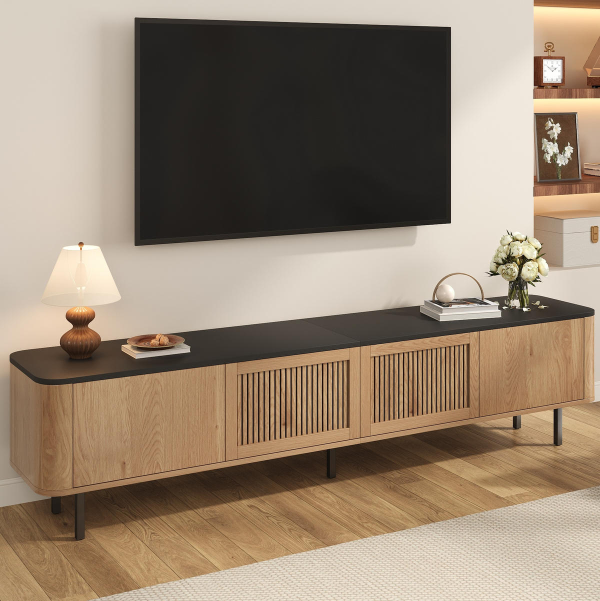 TV stolík 190/35/45 cm dubový z MDF a drevotriesky s mriežkovými dvierkami a úložným priestorom - hnedá, kompozitné drevo (190/45/35cm) - OKWISH