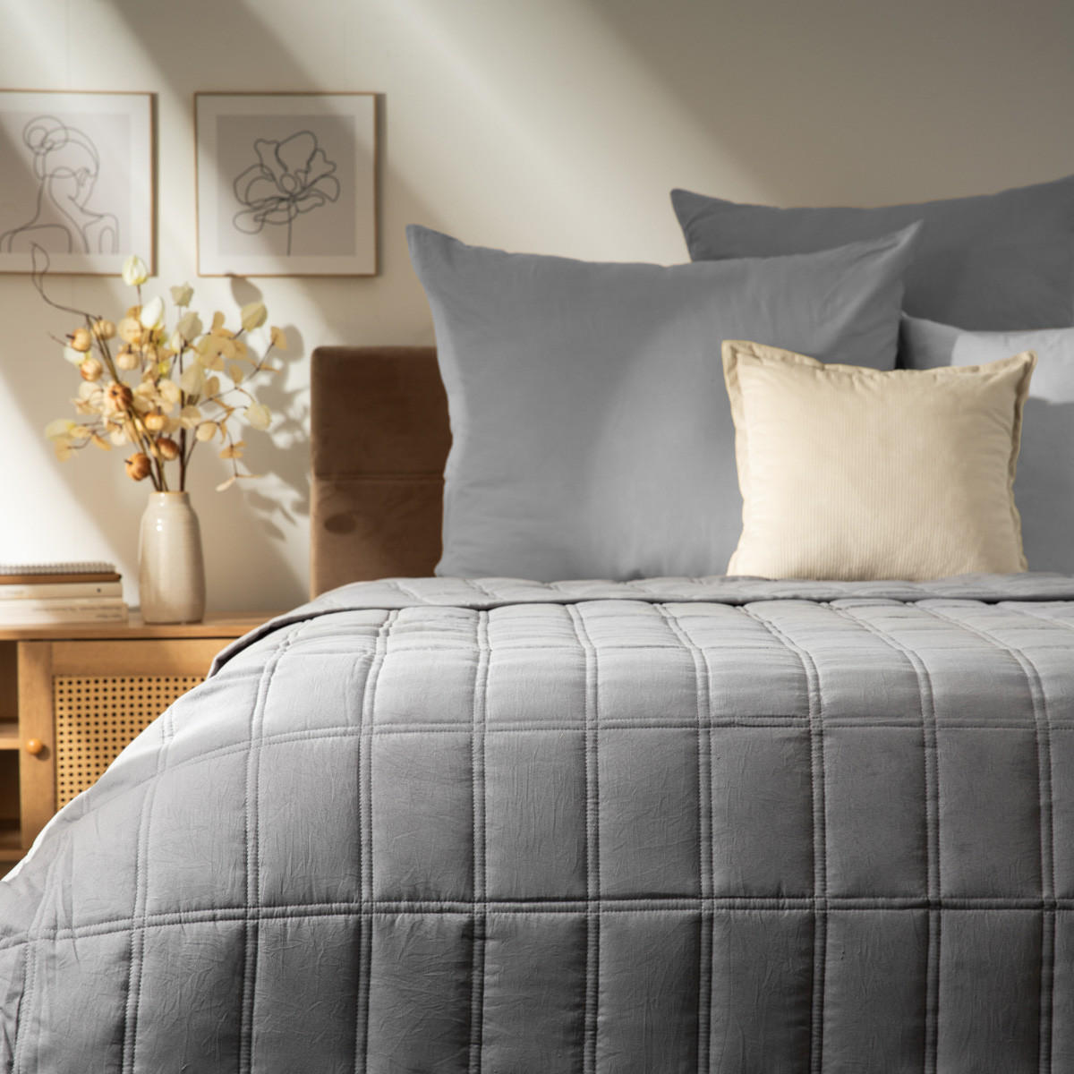 TAGESDECKE Finch grau 200/220 cm - Grau, Textil (200/220cm) - Homla