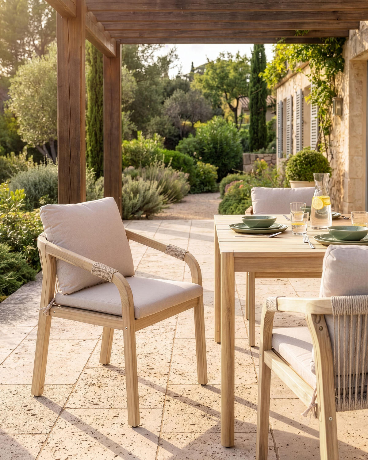 GARTENSTUHL Akazienholz Hellbraun Sumba - Beige, Holz (55/76/66cm) - Beliani