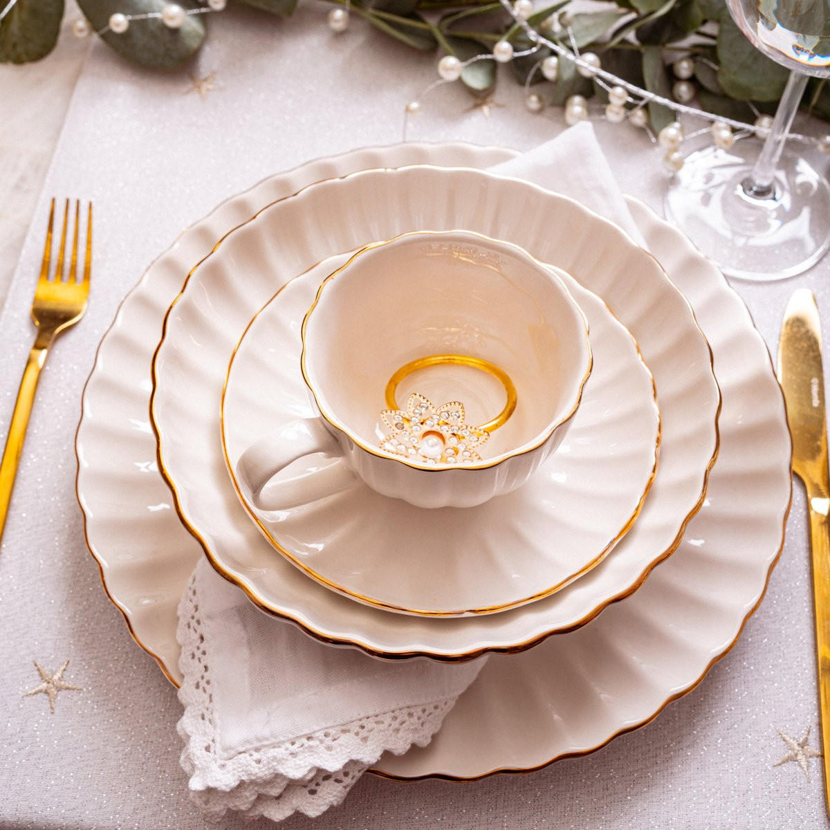 ESSTELLER Melida mit Goldrand 27 cm 6er-Set - Weiß, Keramik (27/27/1cm) - Homla