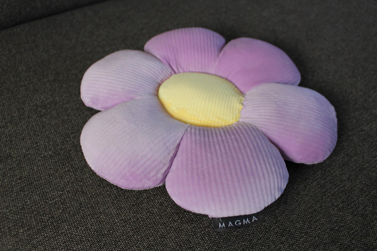 FORMKISSEN klein Blume MINNIE - Lila, Textil (30cm) - Magma Heimtexx