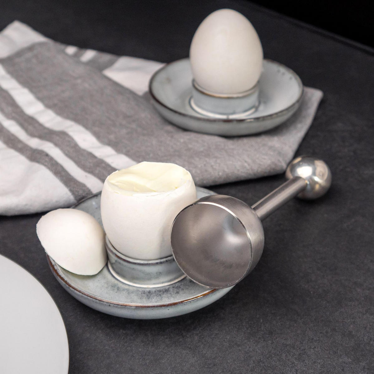 EIERKÖPFER aus Edelstahl - Silberfarben, Metall (3.5/13.5/4cm) - Intirilife