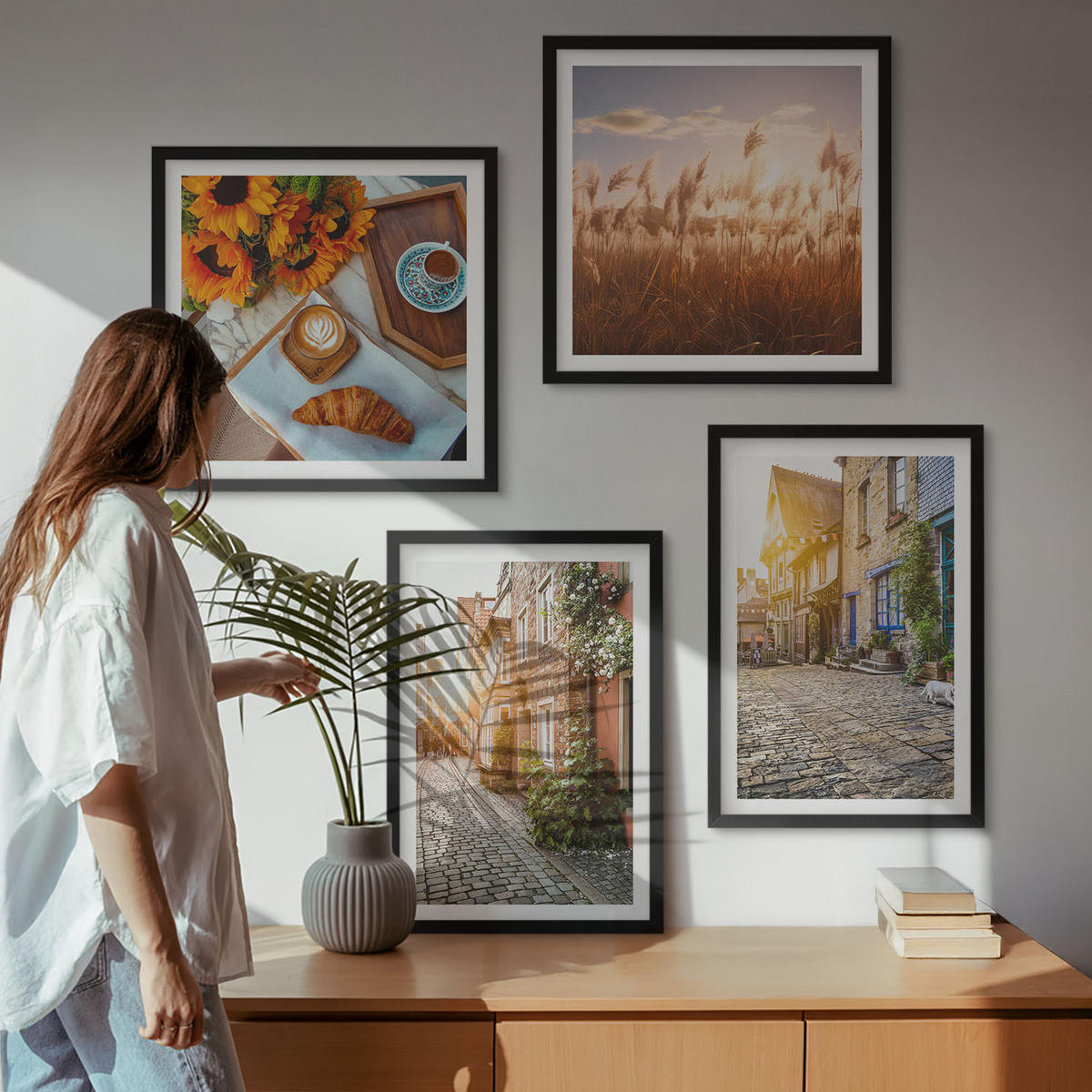 BILDER SET 4er Set - 50x50 cm & 40x60 cm Schwarzer Rahmen - Charmante Straßen mit Kaffee - Schwarz, Kunststoff (50/50cm) - TULUP